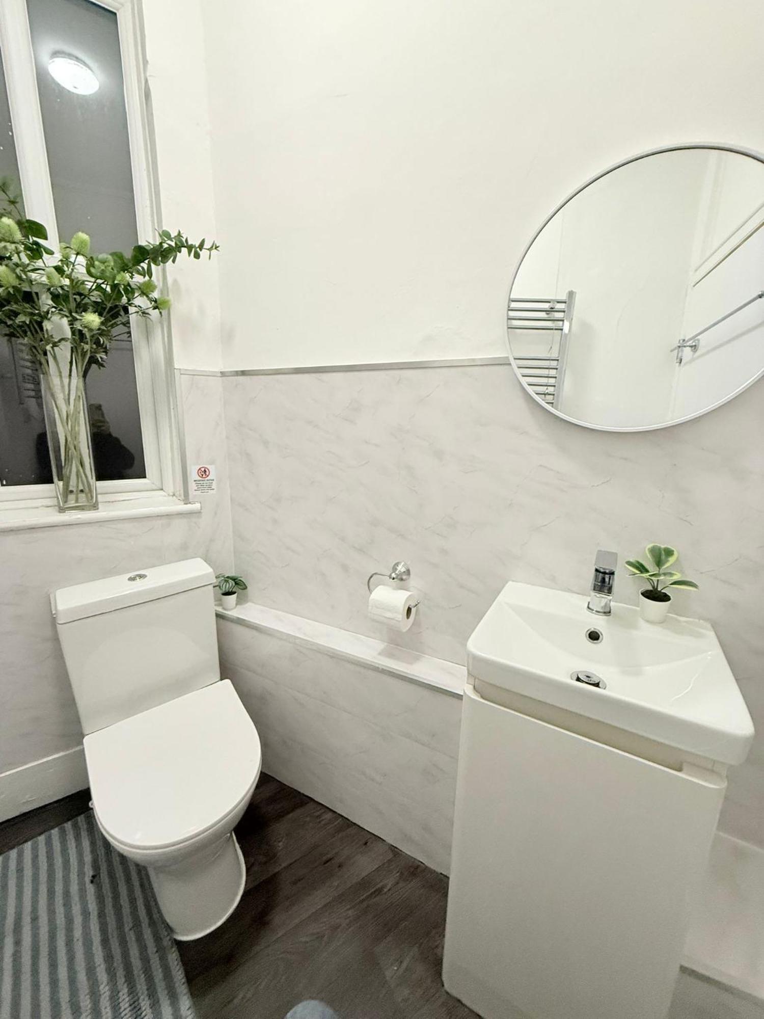 Wandsworth Guest Rooms 64 London Exterior photo